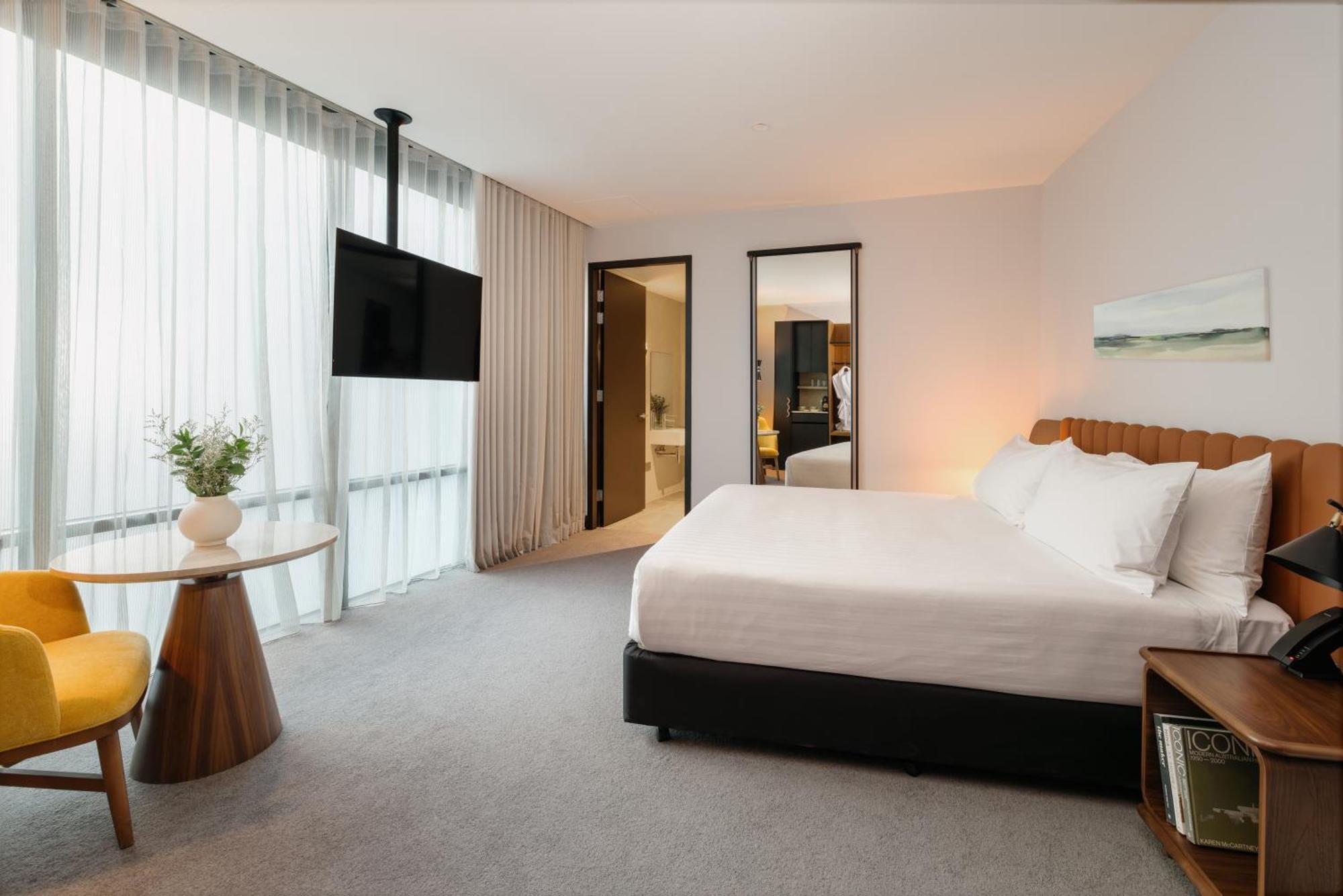 Crowne Plaza Adelaide Mawson Lakes By Ihg Exterior photo