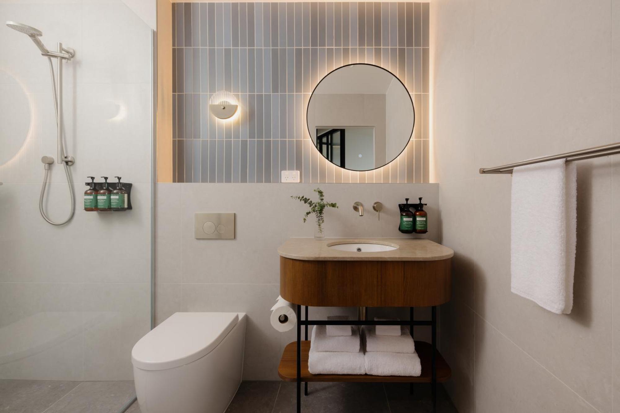 Crowne Plaza Adelaide Mawson Lakes By Ihg Exterior photo